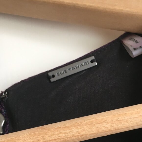 Elie Tahari Plum Slit-sleeve V-Neck Designer Sheath Dress - Picture 12 of 16